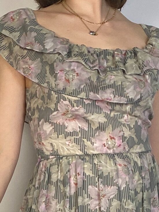 Vintage 1970s DREAMY Striped FLORAL Gown -- Small - Picture 4 of 10